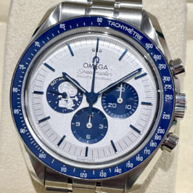 オメガ スピードマスター シルバースヌーピーアワード 50周年記念 310.32.42.50.02.001 シルバー×青目文字盤